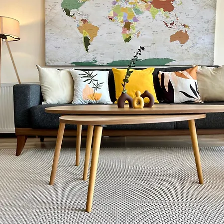 In A House With Sea View In Historical Elevator Mansion *