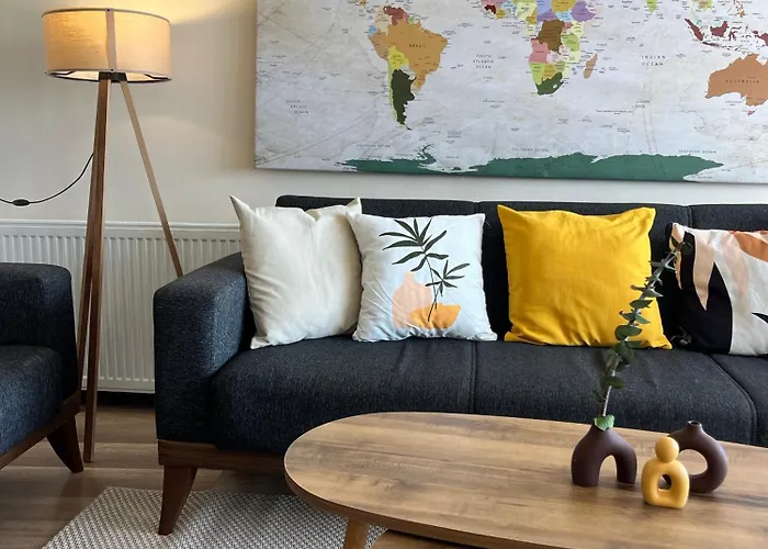 In A House With Sea View In Historical Elevator Mansion