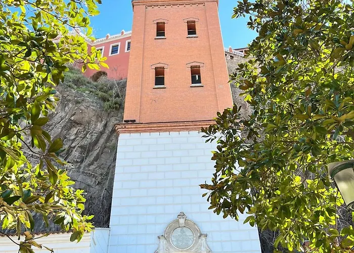 In A House With Sea View In Historical Elevator Mansion İzmir