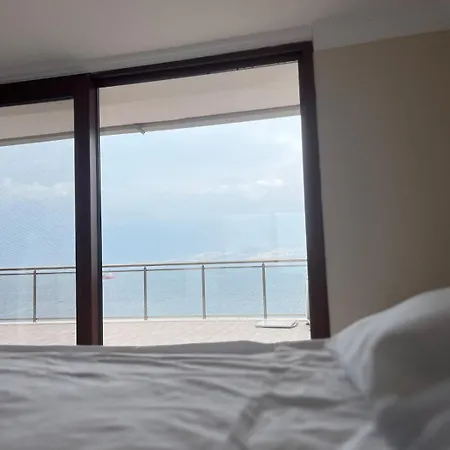 شقة In A House With Sea View In Historical Elevator Mansion إزمير